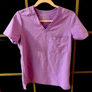 Lavender FIGS Catarina one pocket top size XS